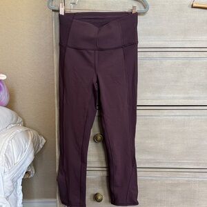 Burgundy Lululemon Cropped Workout Leggings. Never worn!